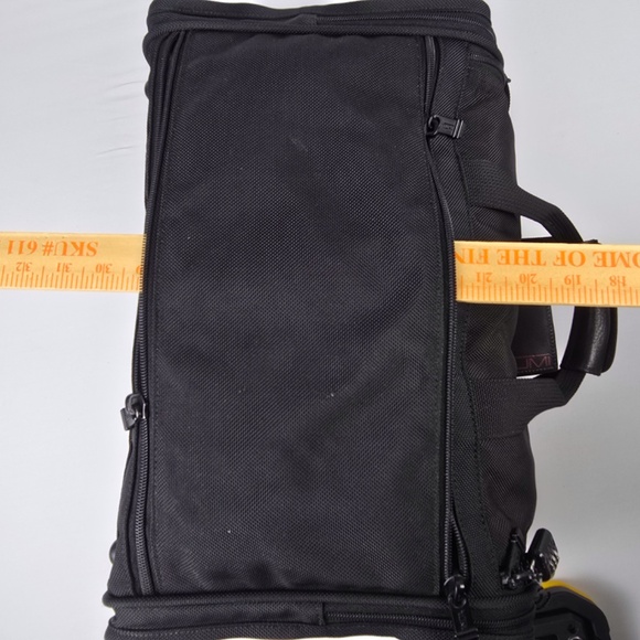 TUMI Alpha Weekend Bag Carry-On Duffle Black Ballistic Nylon 18"x 7"x 11" 221D3 - Picture 11 of 14